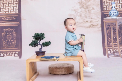 晋中宝宝吃迷糊奶如何纠正